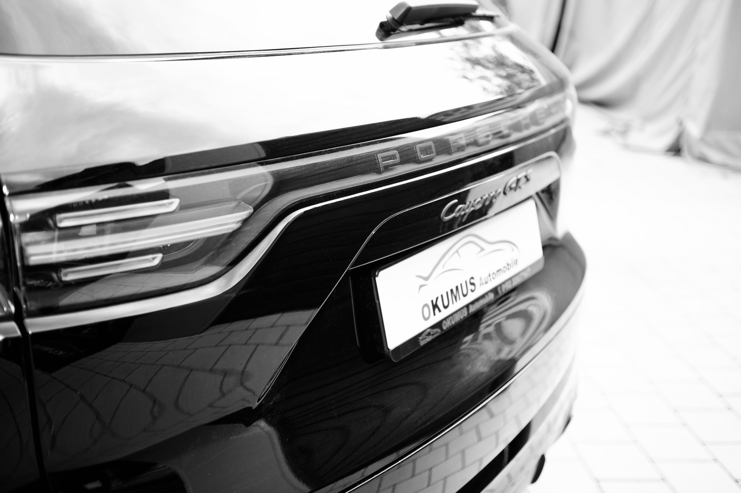 Schwarzer Porsche Cayenne GTS – Gebrauchtwagen bei Okumus Automobile in Rohrdorf